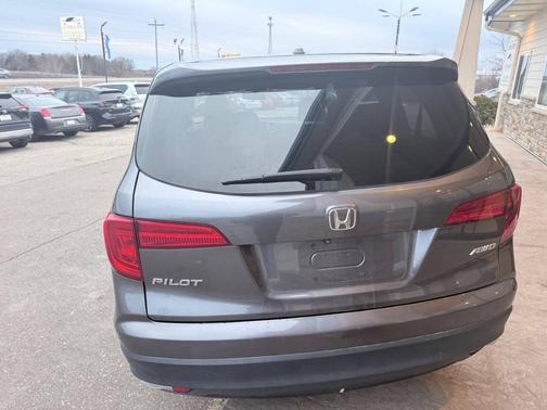 Lunar Silver Metallic 2016 Honda Pilot EX-L