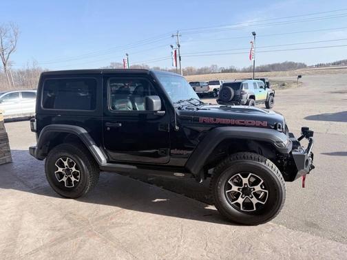 Black Clearcoat 2023 Jeep Wrangler Rubicon