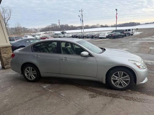 2013 INFINITI G37x Base