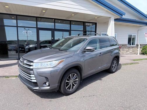 Predawn Gray Mica 2019 Toyota Highlander XLE