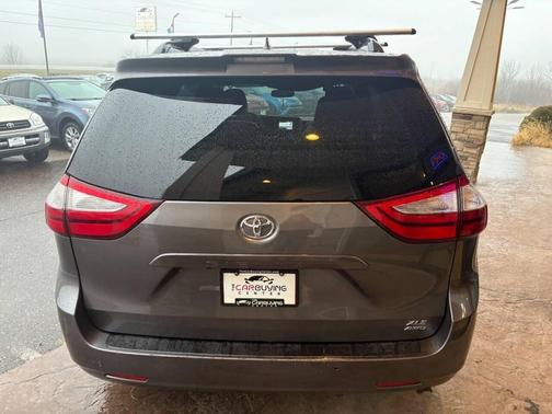 2018 Toyota Sienna XLE Premium