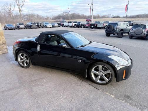 Magnetic Black 2008 Nissan 350Z Grand Touring