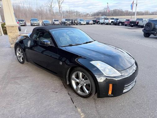 Magnetic Black Pearl 2008 Nissan 350Z Touring