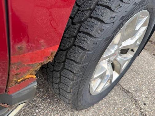 Crystal Red Tintcoat 2015 GMC Yukon SLE
