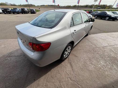 Classic Silver Metallic 2010 Toyota Corolla LE