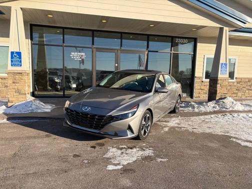 2023 Hyundai ELANTRA HEV Limited