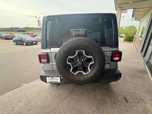 Billet Silver Metallic Clearcoat 2019 Jeep Wrangler Unlimited Sahara