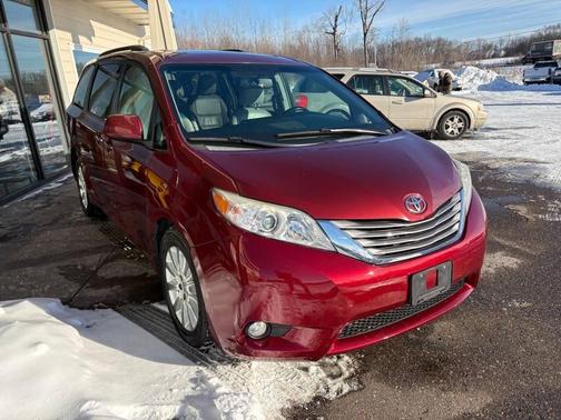 2015 Toyota Sienna XLE