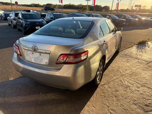 2011 Toyota Camry LE