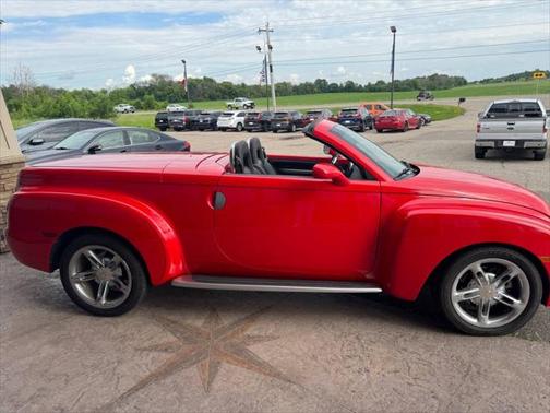 2005 Chevrolet SSR LS 2dr Regular Cab Convertible Rwd SB