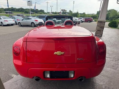2005 Chevrolet SSR LS 2dr Regular Cab Convertible Rwd SB