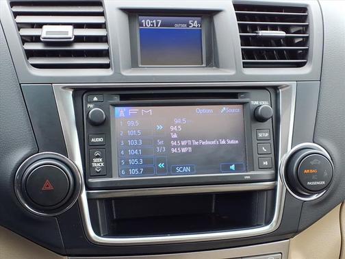 2013 Toyota Highlander SE