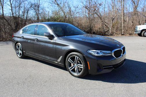 Dark Graphite Metallic 2023 BMW 530 i xDrive