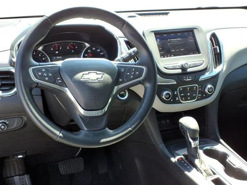 Summit White 2023 Chevrolet Equinox 1LT