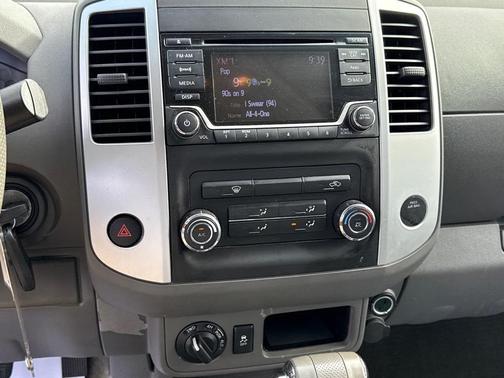 2015 Nissan Frontier SV