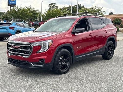 2024 GMC Terrain AWD AT4