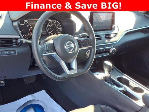 2022 Nissan Altima 2.5 SV