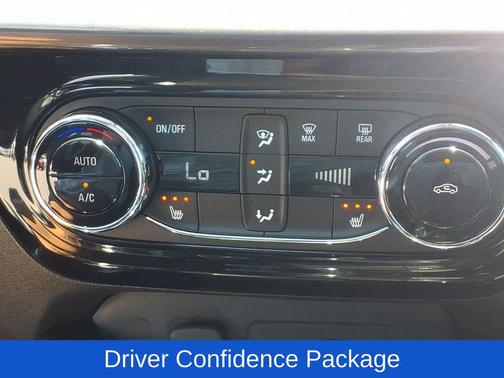 Mosaic Black Metallic 2025 Chevrolet Trax FWD ACTIV