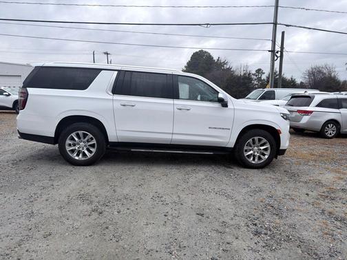 2023 Chevrolet Suburban Premier