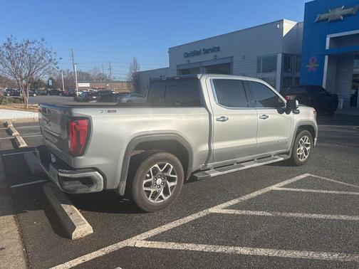 2023 GMC Sierra 1500 SLT