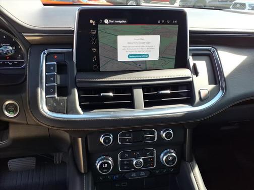 2023 GMC Yukon XL 4WD AT4