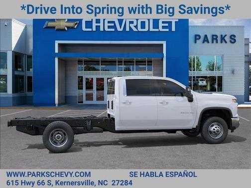 Summit White 2026 Chevrolet Silverado 3500 WT