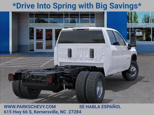 Summit White 2026 Chevrolet Silverado 3500 WT
