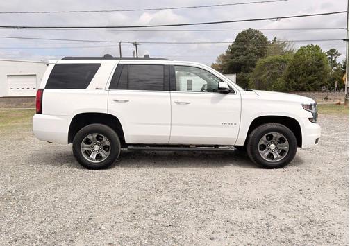 Summit White 2017 Chevrolet Tahoe LT