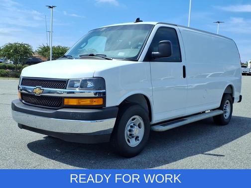 Summit White 2025 Chevrolet Express 2500 Work Van