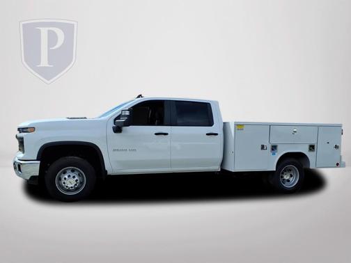 2025 Chevrolet Silverado 3500 WT