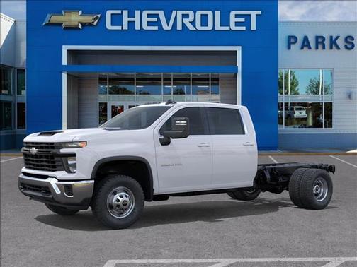 2025 Chevrolet Silverado 3500 WT