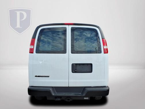 2025 Chevrolet Express 2500 RWD 2500 Extended Wheelbase WT