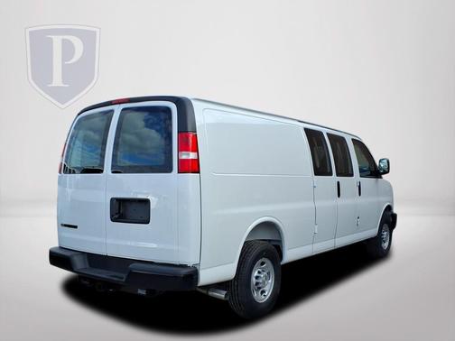2025 Chevrolet Express 2500 RWD 2500 Extended Wheelbase WT