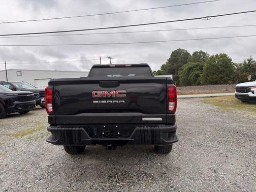 Onyx Black 2024 GMC Sierra 1500 Elevation