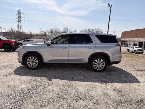 2023 Hyundai PALISADE SE