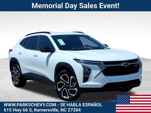 Summit White 2026 Chevrolet Trax FWD 2RS