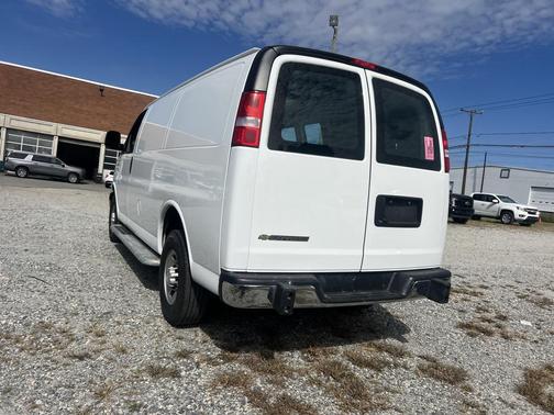 2023 Chevrolet Express 2500 RWD 2500 Regular Wheelbase WT