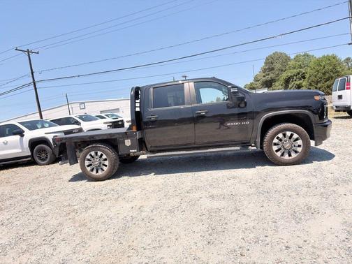 Black 2023 Chevrolet Silverado 2500 Custom