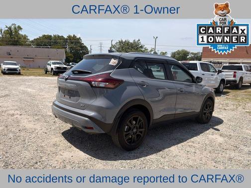 Boulder Gray Pearl 2023 Nissan Kicks SV