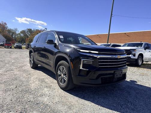 2024 Chevrolet Traverse LT