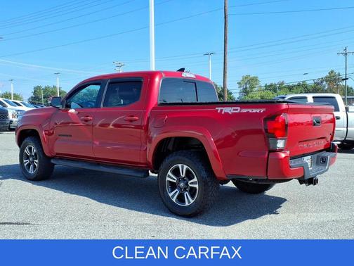 Barcelona Red Metallic 2019 Toyota Tacoma TRD Sport