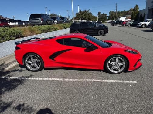 2022 Chevrolet Corvette Stingray w/2LT
