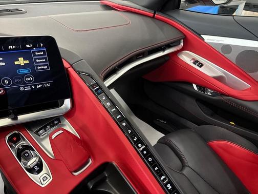 2022 Chevrolet Corvette Stingray w/2LT