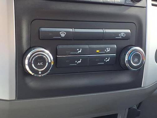 2015 Nissan Frontier SV