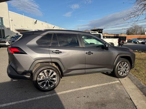 2023 Toyota RAV4 XLE Premium
