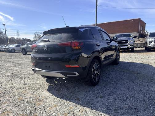 2022 Buick Encore GX Select