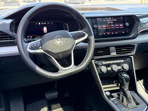 2023 Volkswagen Taos 1.5T SEL