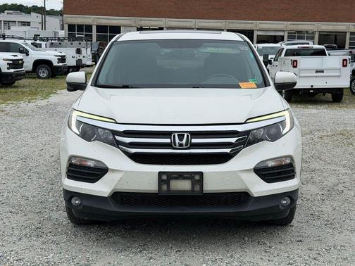 White Diamond Pearl 2018 Honda Pilot EX-L