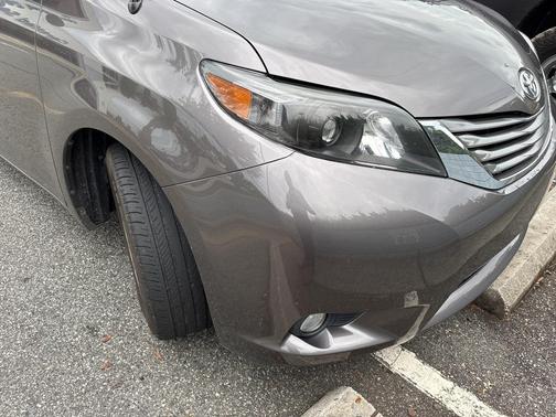 2013 Toyota Sienna XLE