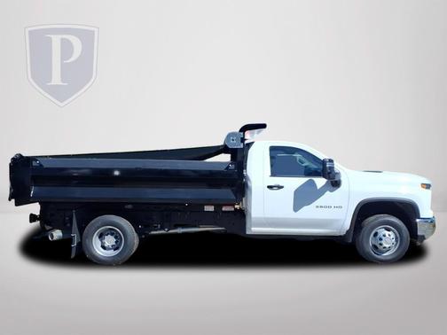 2025 Chevrolet Silverado 3500 WT